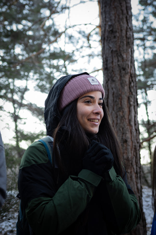 PINK BEANIE NATURE